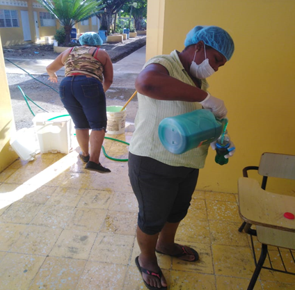 MINERD inicia jornada de limpieza y desinfección de todos los centros educativos