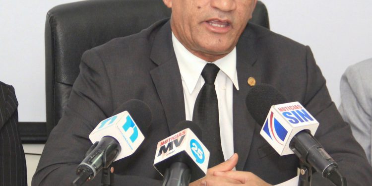 Notarios garantizan juramentación alcaldes en municipios