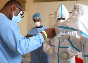 Aplican 451 pruebas rápidas en La Victoria; 27 reclusos dan positivo