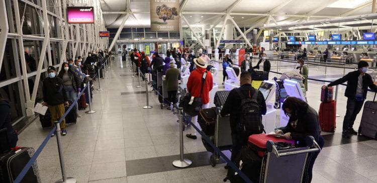 Al menos 128 dominicanos repatriados desde EE.UU. en vuelo ferry