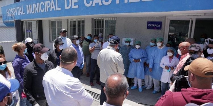 Luis Abinader recorre provincia Duarte