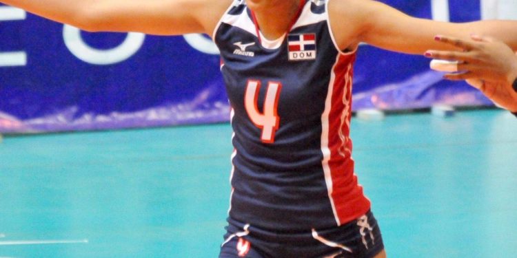 Dos atletas dominicanas en Texas regresarán por gestiones de Gonzalo