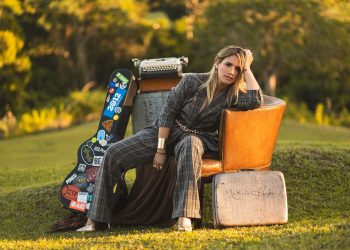 Nathalie Hazim con tres nominaciones en los Independent Music Awards.