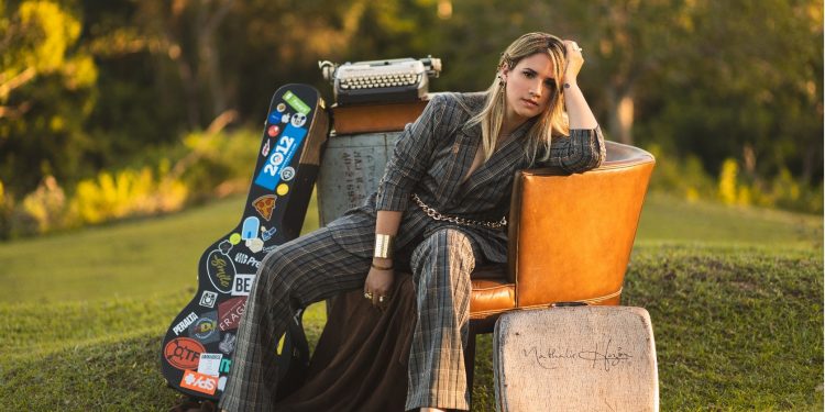 Nathalie Hazim con tres nominaciones en los Independent Music Awards.