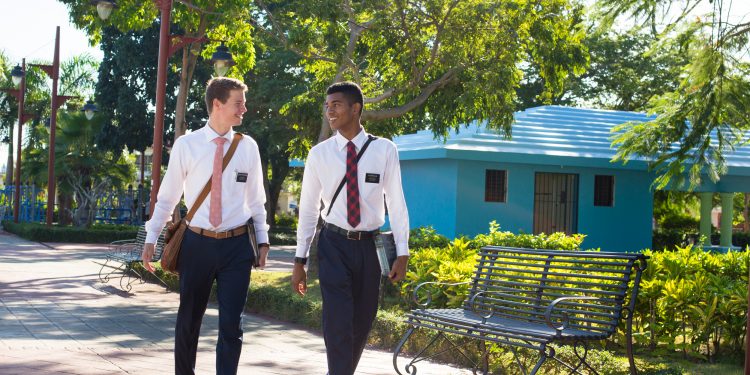 La Iglesia facilita vuelo humanitario para regreso de dominicanos ante COVID-19