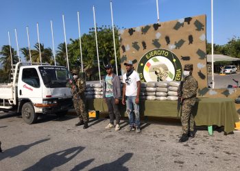 Ejército detiene camión con más de mil libras de marihuana
