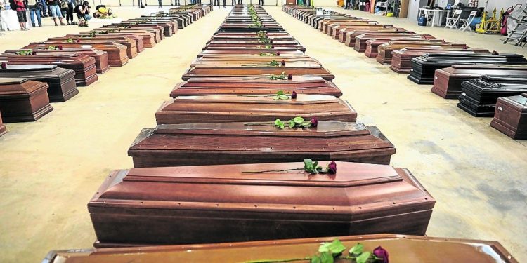 COVID-19 en EE.UU: 330,386 contagiados y 9,444 muertos