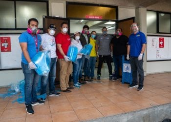 Club Rotario Mirador entrega miles de protectores faciales a hospitales y PN