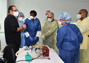 INTEC se compromete con Salud Pública a construir 400 ventiladores mecánicos