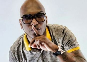 Policía emite orden de arresto contra el Sujeto por violar Toque de queda