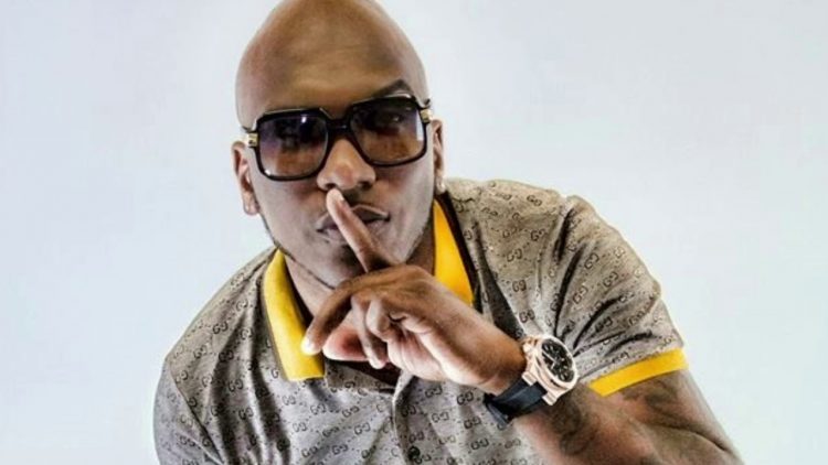 Policía emite orden de arresto contra el Sujeto por violar Toque de queda