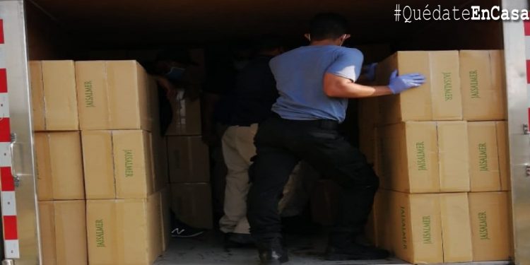 Policía reporta decomiso de cigarrillos, se incauta de pistola y camión