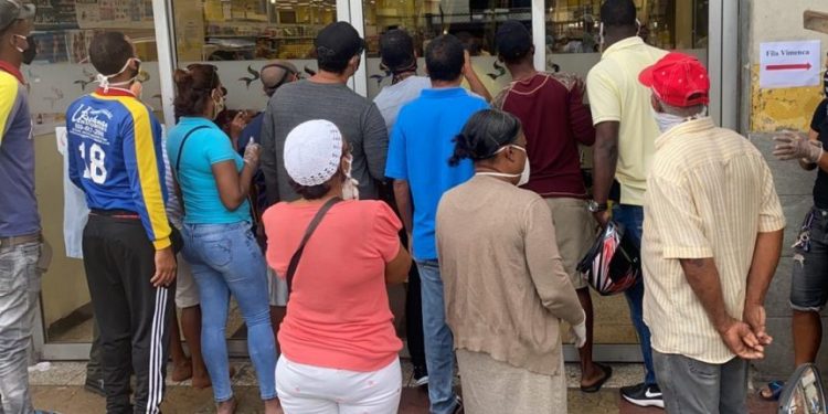 Sánchez Cárdenas: "Hay un dilema, acogerse voluntariamente al distanciamiento social o cogemos la macana"