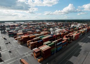 Caucedo trabaja para suplir demanda de insumos y bienes que requiere el país