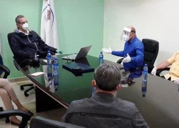 Luis Abinader sigue contactos con sectores empresariales y sociales