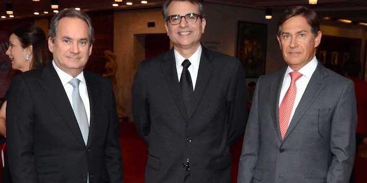 E. León Jimenes dona 2 millones de dólares para la lucha contra el Covid-19