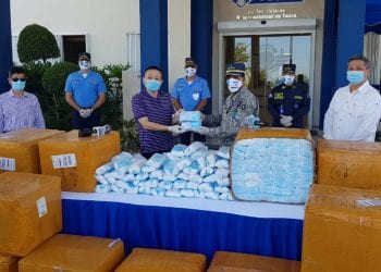 Fundación Chasintong dona 120 mil mascarillas a RD