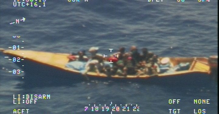 Pandemia en RD no frena viajeros ilegales: Detienen en PR 15 dominicanos