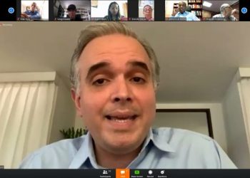 Oposición cuestiona desempeño del Gobierno en combate al Covid-19