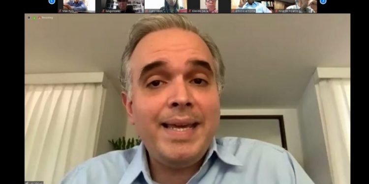 Oposición cuestiona desempeño del Gobierno en combate al Covid-19