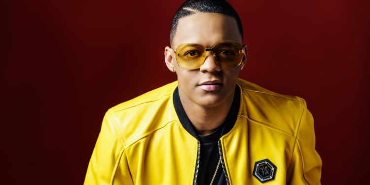 Cantante Secreto dona un millón de pesos a favor de diversas causas sociales