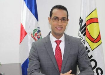 UNIREMHOS exonera pago de reinscripción y elimina recargos a estudiantes