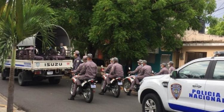Policía ha detenido a más de 40.000 violadores del distanciamiento social