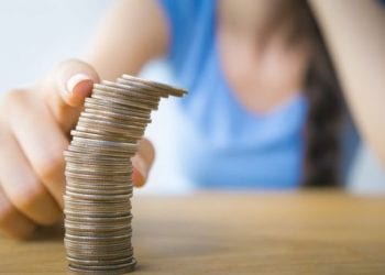 Los países donde la gente saca dinero de su fondo de pensiones y por qué tal vez no es buena idea