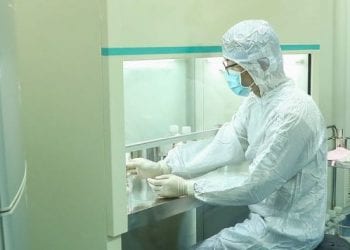Estudio revela que el virus del Covid-19 persiste más tiempo en heces que en tejido respiratorio