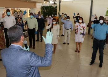 Leonel juramenta en SC a más de 150 dirigentes que abandonaron el PLD