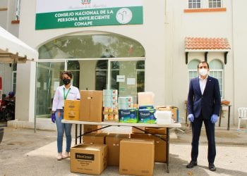 Banesco realiza donaciones a seis entidades para hacer frente al COVID-19