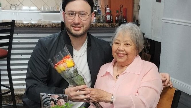 Popular artista venezolano sorprende con interpretación "Bachata Rosa"