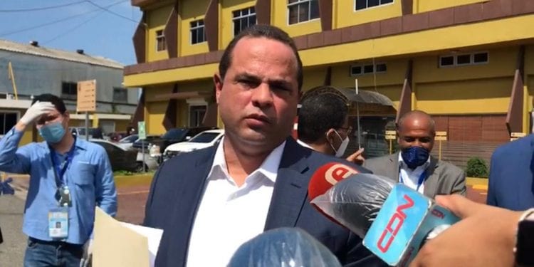 Fuerza del Pueblo propone a JCE mujeres voten en la mañana y hombres en la tarde