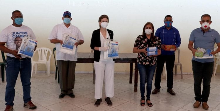 Raquel Peña asegura Ruta Solidaria lleva esperanzas a familias vulnerables