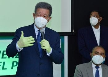 Más de 220 dirigentes del PLD y del PRD pasaron a la Fuerza del Pueblo