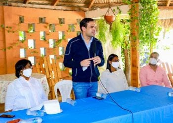 Robertico Salcedo recorre Bahoruco en apoyo a Abinader