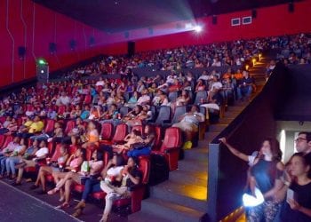 El cine seguirá siendo irremplazable como experiencia, a pesar del “streaming”