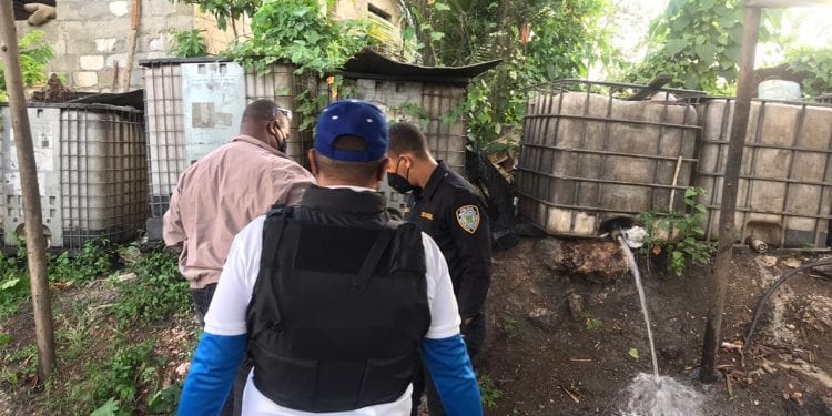 Desmantelan fábrica de Clerén y Tapa floja en Santo Domingo Oeste