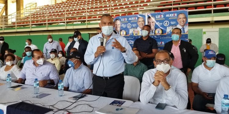 PRM informa ex peledeistas apoyan a Abinader en Santo Domingo Este