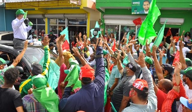 Leonel Fernández: “Las calles están hablando”