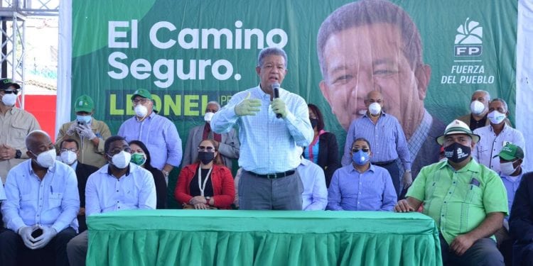 Leonel Fernández promete el metro llegará hasta Los Alcarrizos