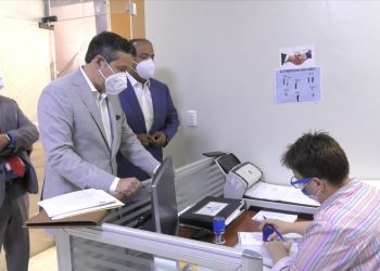 Campaña de Abinader entrega a la JCE reporte financiero