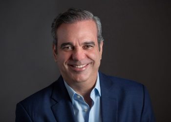 Abinader exhorta dirigencia a redoblar gestión y defensa del voto