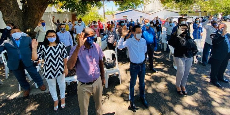 Luis Abinader recibe un apoyo de 39 Movimientos