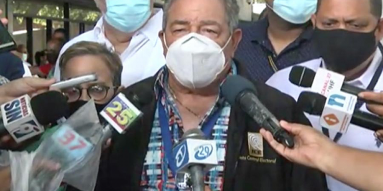 Presidente JCE Santiago sospecha robo pretende sabotear elecciones del domingo