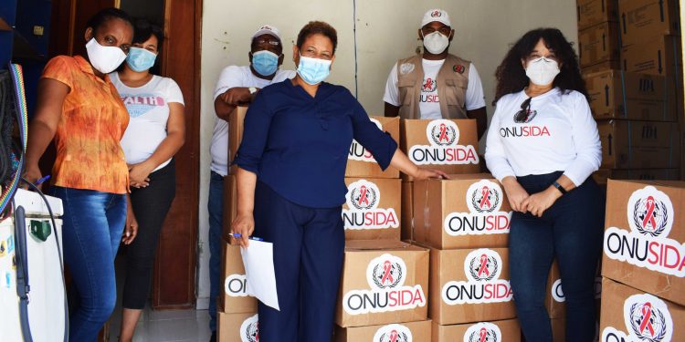 ONUSIDA RD entrega raciones alimenticias y artículos de prevención a Personas Viviendo con VIH y a sus familias ante la COVID 19