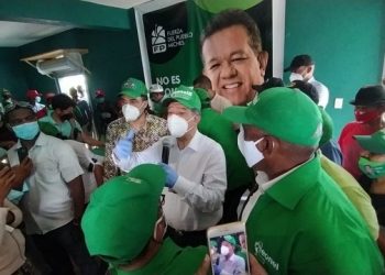 Leonel ve contradictorio no iniciar fase 3 y reabrir vuelos a partir de julio