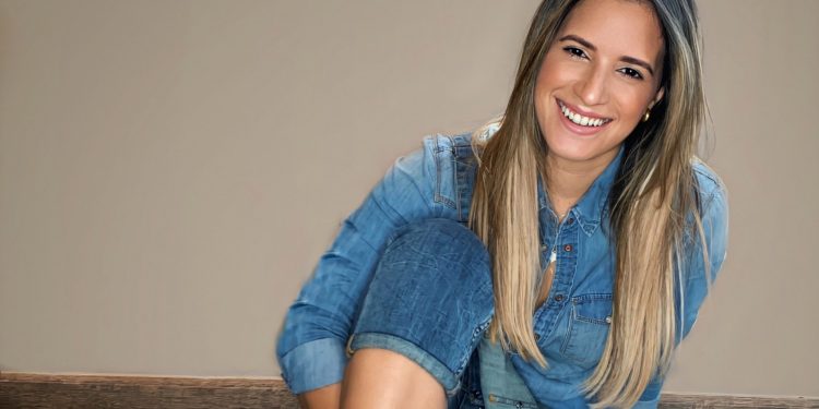 Puertas Adentro, una canción e iniciativa que emergen desde el corazón.