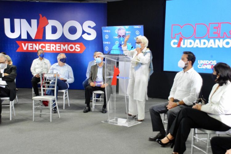 Luis Abinader aboga por una ciudadanía crítica y participativa