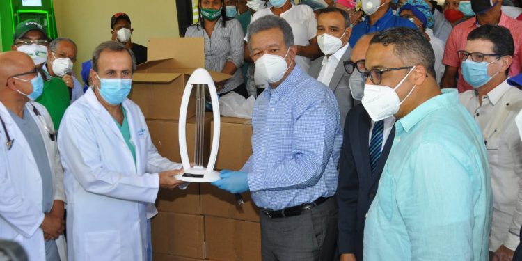 Leonel Fernández dice su prioridad son educación, capacitación y empleos para jóvenes